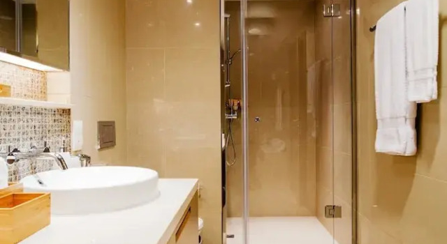 Апартаменты FantaStay Claren Tower 2