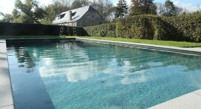 Коттедж Gite with swimming pool situated in wonderful castle grounds in Gesves