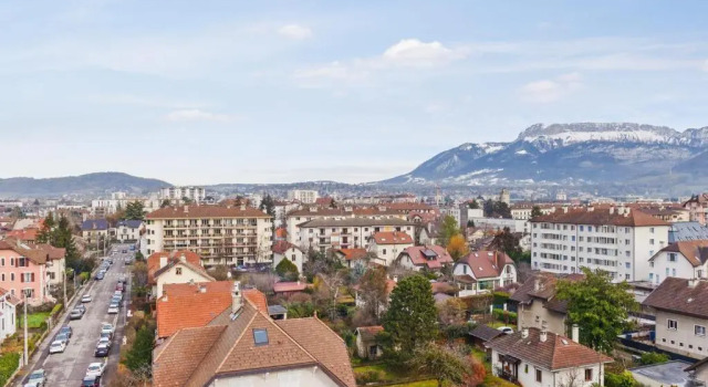 Апартаменты Nice 2br w balcony and splendid view on the mountains in Annecy - Welkeys