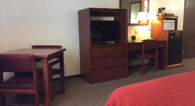 Четырёхместный номер Standard Sports Club Motel