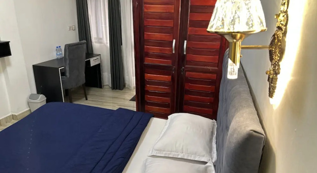 Номер Royal Blue Empire Hotel