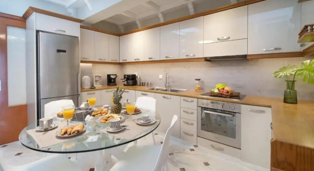 Апартаменты Deluxe M house luxury suites