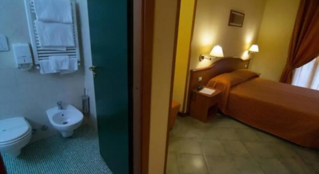Økonomi- dobbelt værelse med altan Hotel degli Amici