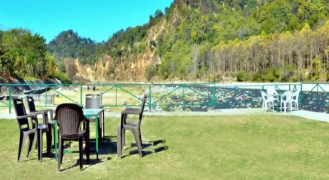 Corbett Call Resort, Rezervovat Lázně / Resort Hotely v Uttarakhand s parkováním, Parkování