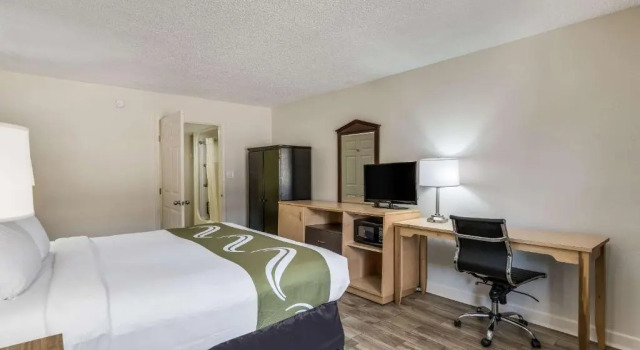 Номер Standard Quality Inn & Suites Hot Springs-Lake Hamilton