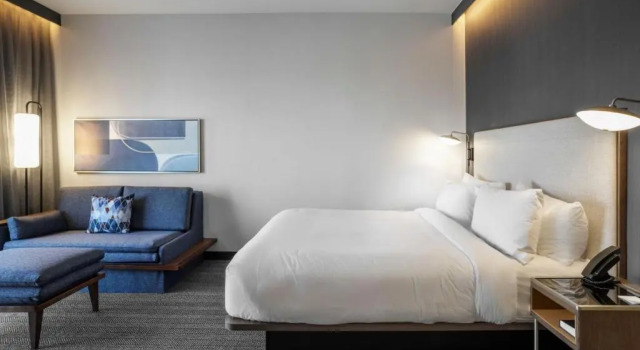 Люкс Courtyard by Marriott Indianapolis Fishers