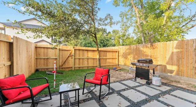 Апартаменты NRG Medcenter 2BD 2 5BA w Fencedyard King Bed