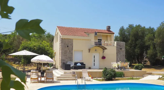 Вилла Classic Villa Paraiso with Pool