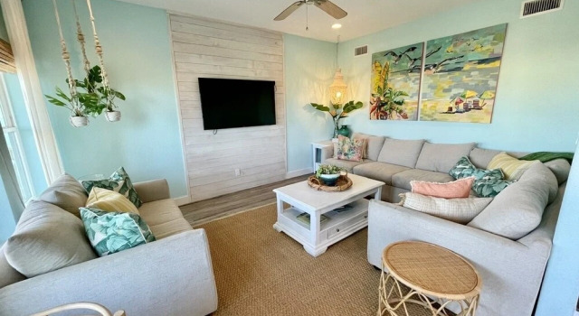 #latitude Adjustment 4 Bedroom Home by RedAwning, Rezerwuj Hotel Port Bolivar Teksas