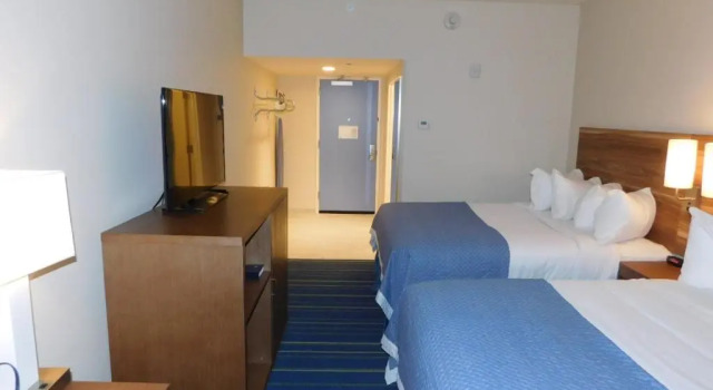 Номер Deluxe Days Inn & Suites by Wyndham Kearney NE