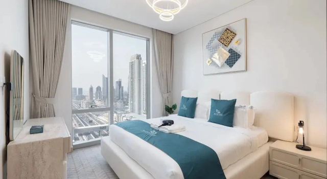 Vida Dubai Mall Balcony with Burj & City Views walk to Dubai Mall by Heaven Crest Vacation Homes, Забронировать Апартаменты/квартира Отели Эмирата Дубая с бассейном, рядом с SEGA Republic, Бассейн