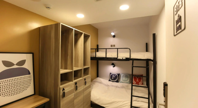 Трёхместный номер Standard Flyinn Hostel