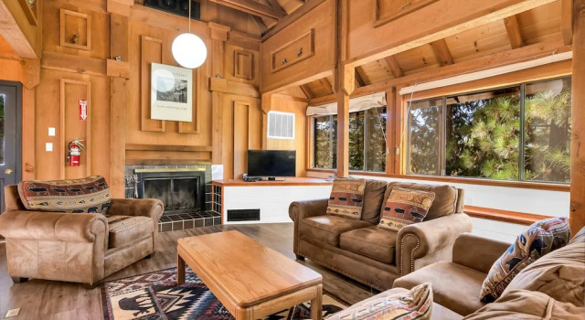 Timber Lodge Yosemite Enveloped in Nature!, Забронировать Отель Йосемити-Уэст Mariposa County