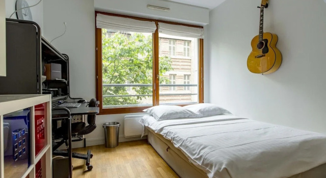 Modern Brights, Забронировать Отель Париж Иль-де-Франс, рядом с Maison de Balzac