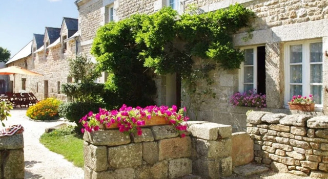 House With 5 Bedrooms in Trégunc, With Furnished Garden and Wifi - 2 k, Забронировать Отель Отели Finistère с парковкой, Парковка