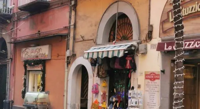 Via Roma 103