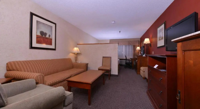 Номер Deluxe Best Western Plus Rama Inn