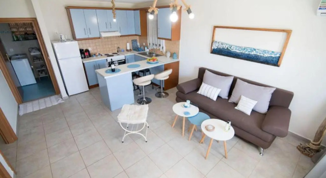 Апартаменты Lovely Seaside Apartment