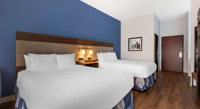 Четырёхместный номер Standard Best Western Sycamore Inn