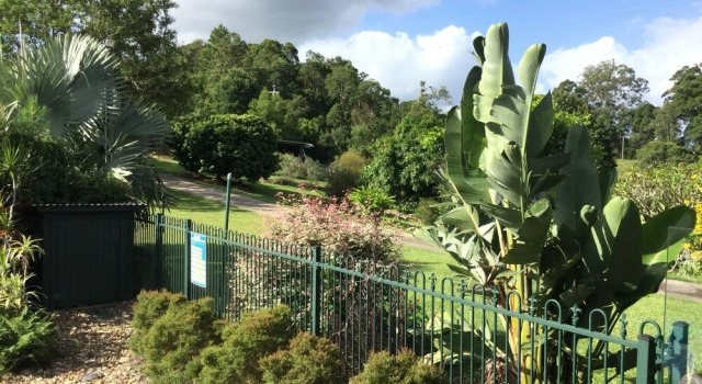 The Croft Bed and Breakfast, Boek Hotel Bonogin Queensland
