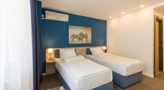 Premium Crown Suites
