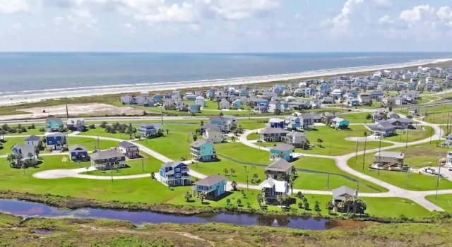 Sanctuary by the Sea by Ryson Vacation Rentals, Book Feriehus Galveston Houston
