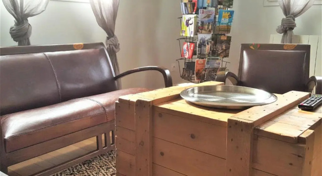 Коттедж c 1 комнатой Guest house " Gîte L'ATELIER DU 6"- calme - jardin