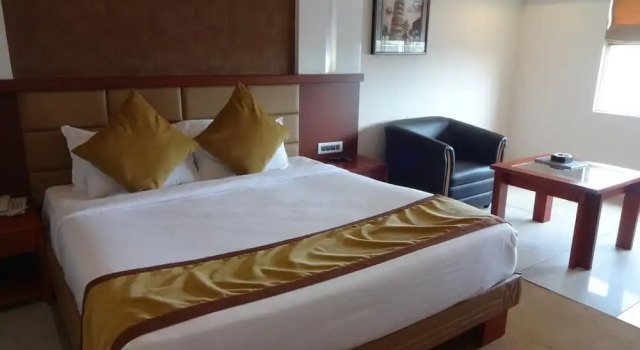 Номер Deluxe Paramount Tower