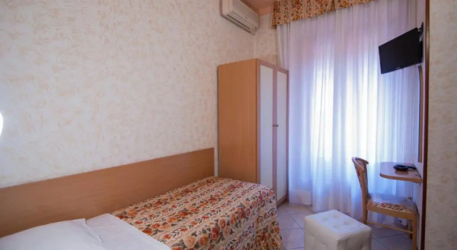 Номер Standard Hotel La Riviera