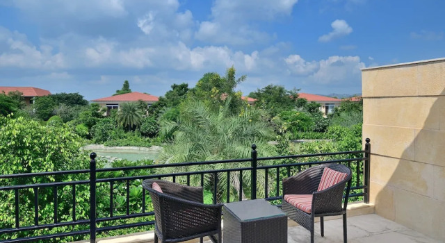 Двухместная вилла Grand с балконом и с красивым видом из окна The Westin Pushkar Resort & Spa