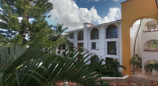 Четырёхместный номер Standard с балконом Cozumel Hotel & Resort