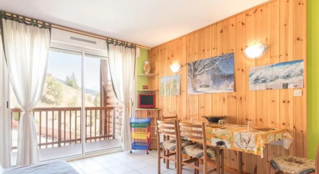 Appartement Saint-Chaffrey , 2 pièces, 4 personnes - FR-1-330E-12, Забронировать Апартаменты/квартира Сен-Шафре 