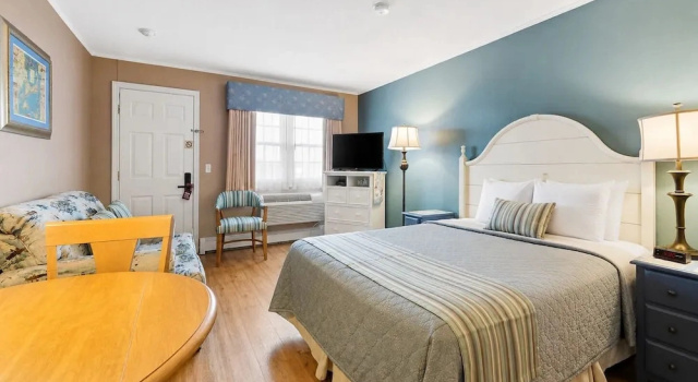 Студия Pier 7 Condominiums