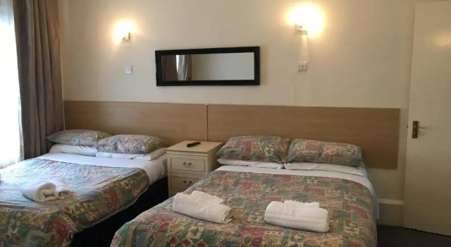 Пятиместный номер Standard Smiths Hotel