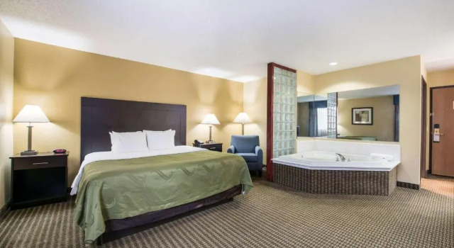 Номер Standard Quality Inn & Suites Menomonie