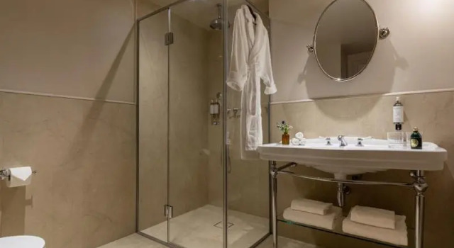 Номер Standard Hôtel & SPA Napoléon