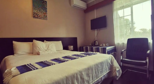 Monicas Premium Guesthouse, Prenota Hotel Welkom Free State