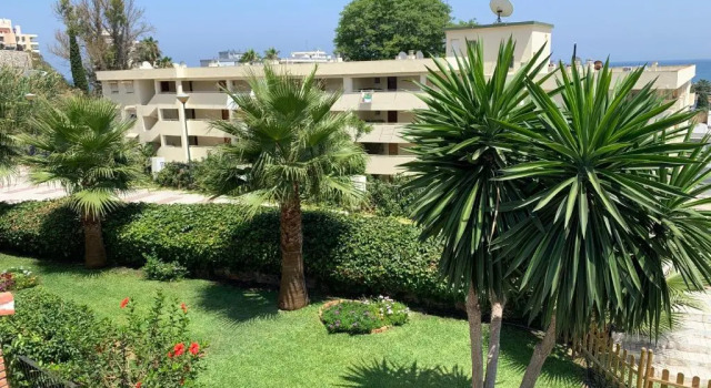 Apartamentai, Забронировать Отель Отели Торремолинос с парковкой, рядом с Парафия Архангела Михаила, Парковка