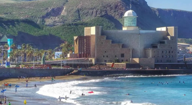 Victoria 51.(Plz España). Playa de Las Canteras, Забронировать Отель Отели Лас-Пальмас-де-Гран-Канария с парковкой, рядом с Музей науки и техники, Парковка
