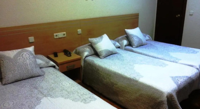 Двухместный номер Standard Hostal Avenida