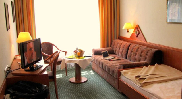 Hotel Hallerhof, Book Hotel Bad Hall Upper Austria