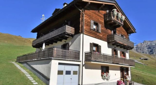 Casa Crapena 12078, Book Hotel Hoteller i Livigno med parkering, Parkering