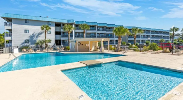 Апартаменты Beach Racquet A313 by Tybee Vacation Rentals