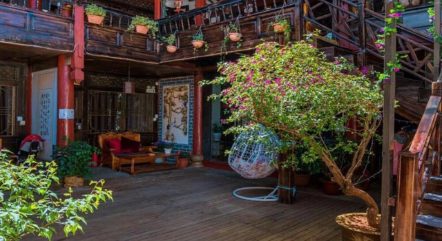 Yi Tu Stage Inn, Забронировать Отель Лицзян Юньнань, рядом с Улица Сквер-стрит Древнего города Даянь