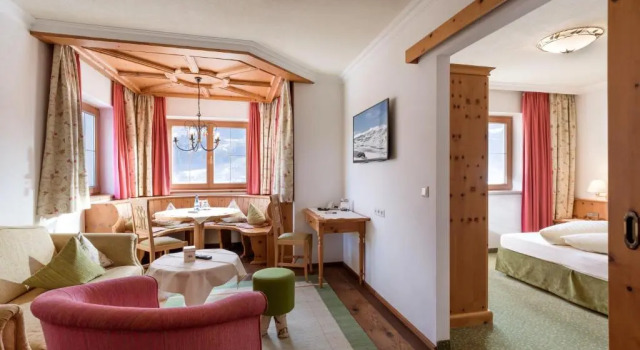 Люкс Alpin Family Resort Seetal