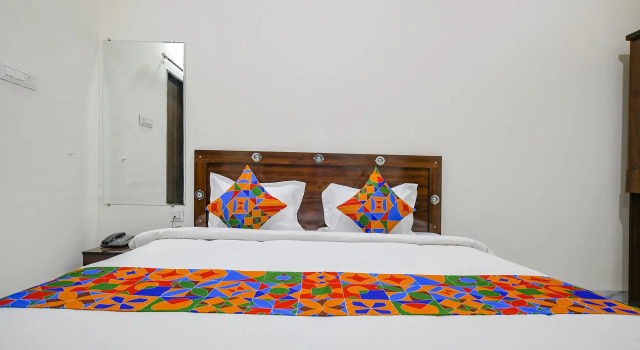 Номер Deluxe FabHotel DR Greens