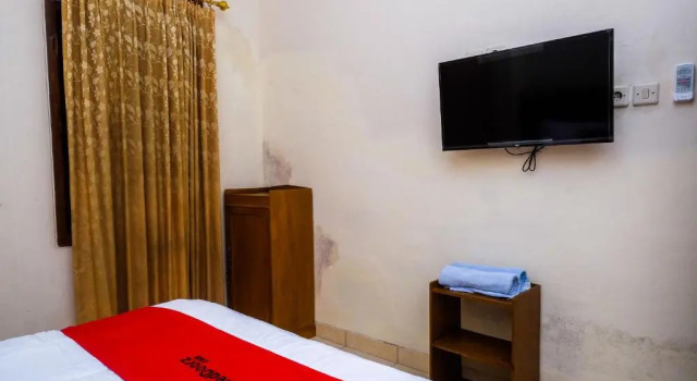 RedDoorz Syariah @ Griya Thamrin Manahan Solo