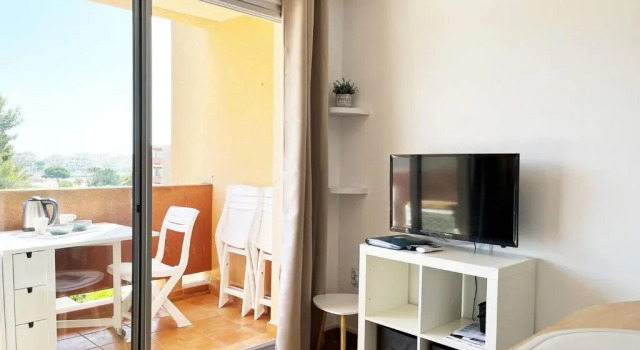 Appartement Bormes-les-Mimosas, 1 pièce, 2 personnes - FR-1-251-414