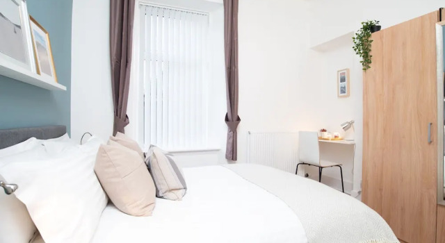 Апартаменты West Mount Apartments
