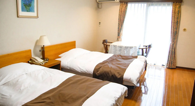 Bardenya Soho, Book Guesthouse Zao 